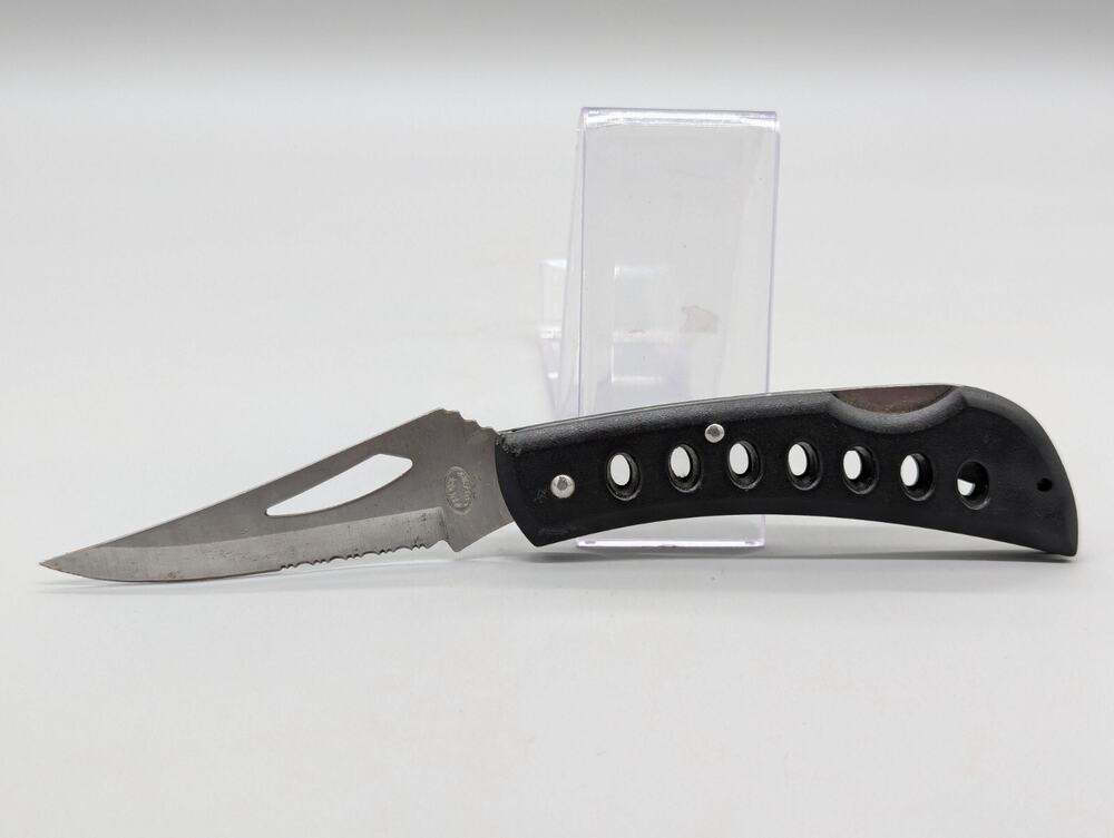 Frost Cutlery Flying Falcon Folding Pocket Knife With 4" Serrated Blade
